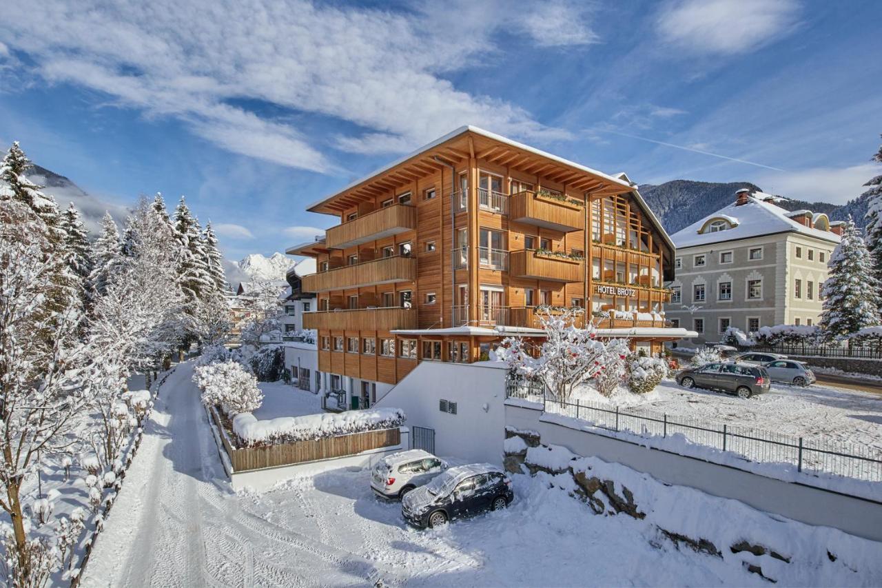 Hotel Broetz Разун-ди-Сотто Экстерьер фото