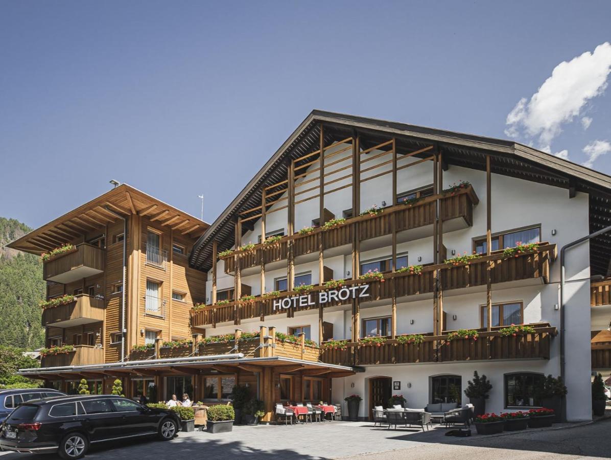 Hotel Broetz Разун-ди-Сотто Экстерьер фото